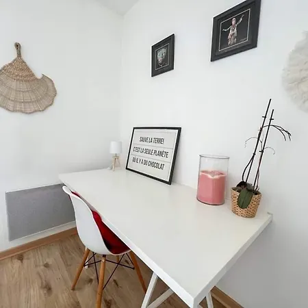 Апартаменты Superbe T3 Cosy De 60m2 Брест