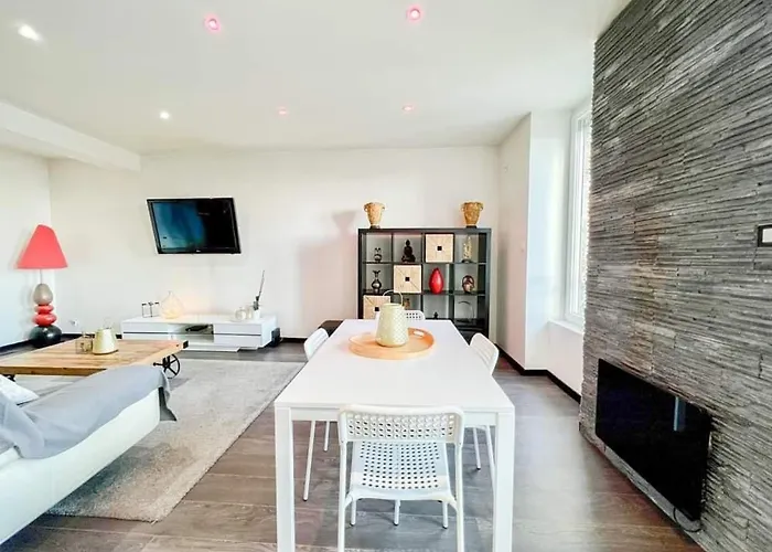 Апартаменты Superbe T3 Cosy De 60m2 Брест